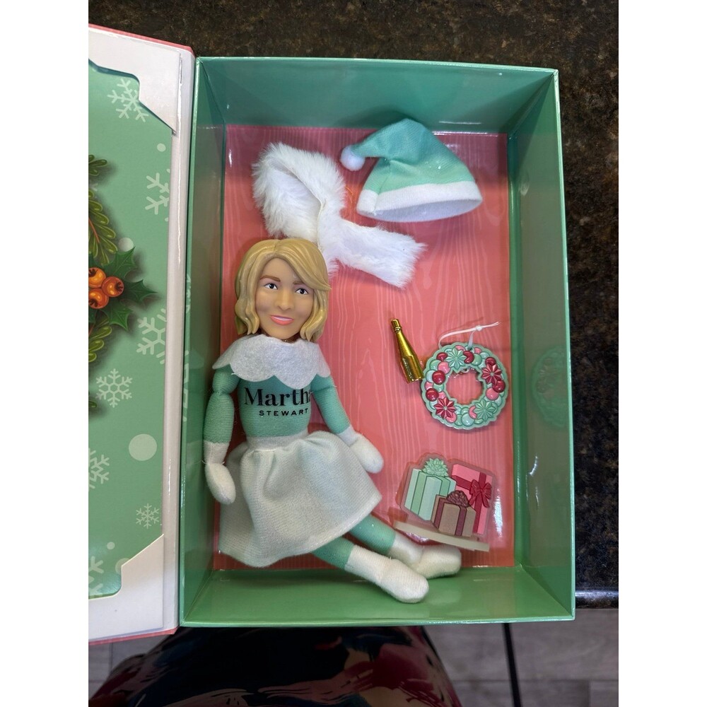 Culturefly Martha in the Mantel NIB - Picture 6 of 7